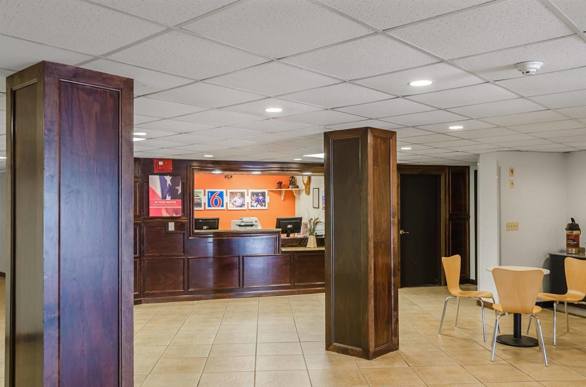 Motel 6 - Westborough Boston Northborough Экстерьер фото