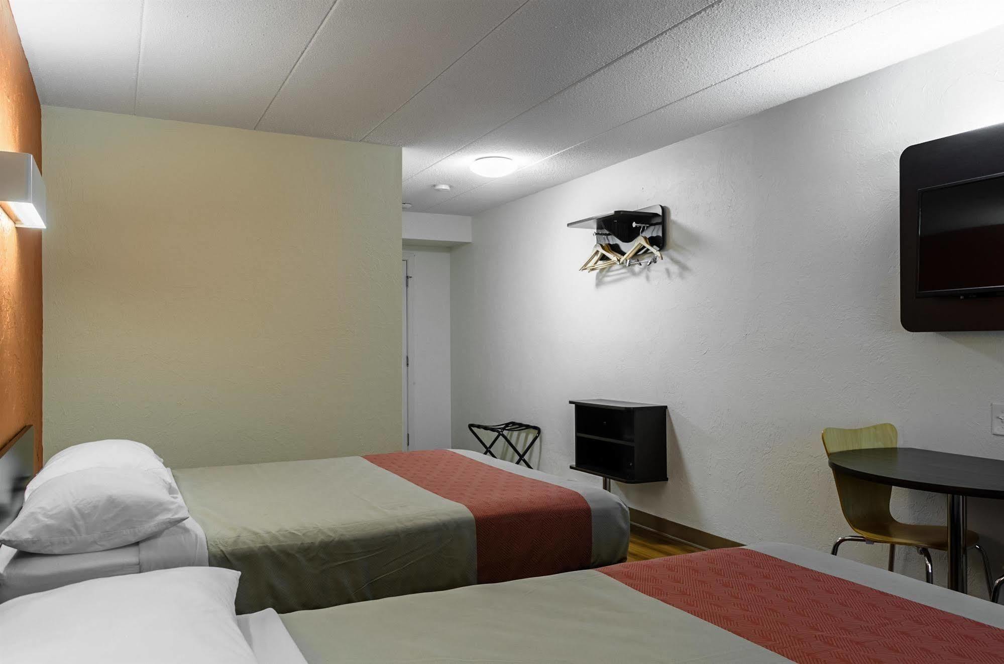 Motel 6 - Westborough Boston Northborough Экстерьер фото